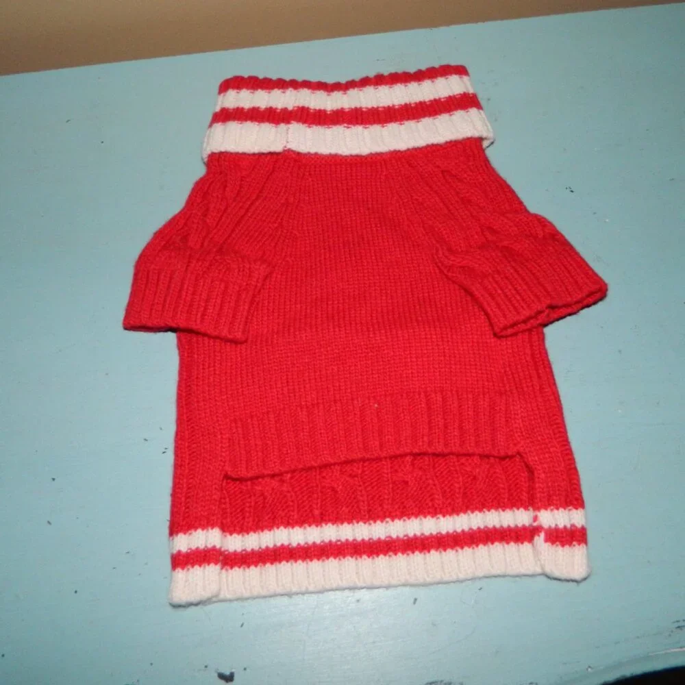 Mark & Graham Cable Knit Dog Sweater Size M 